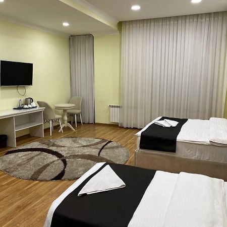 Queens 2 Hotel Taszkent Zewnętrze zdjęcie