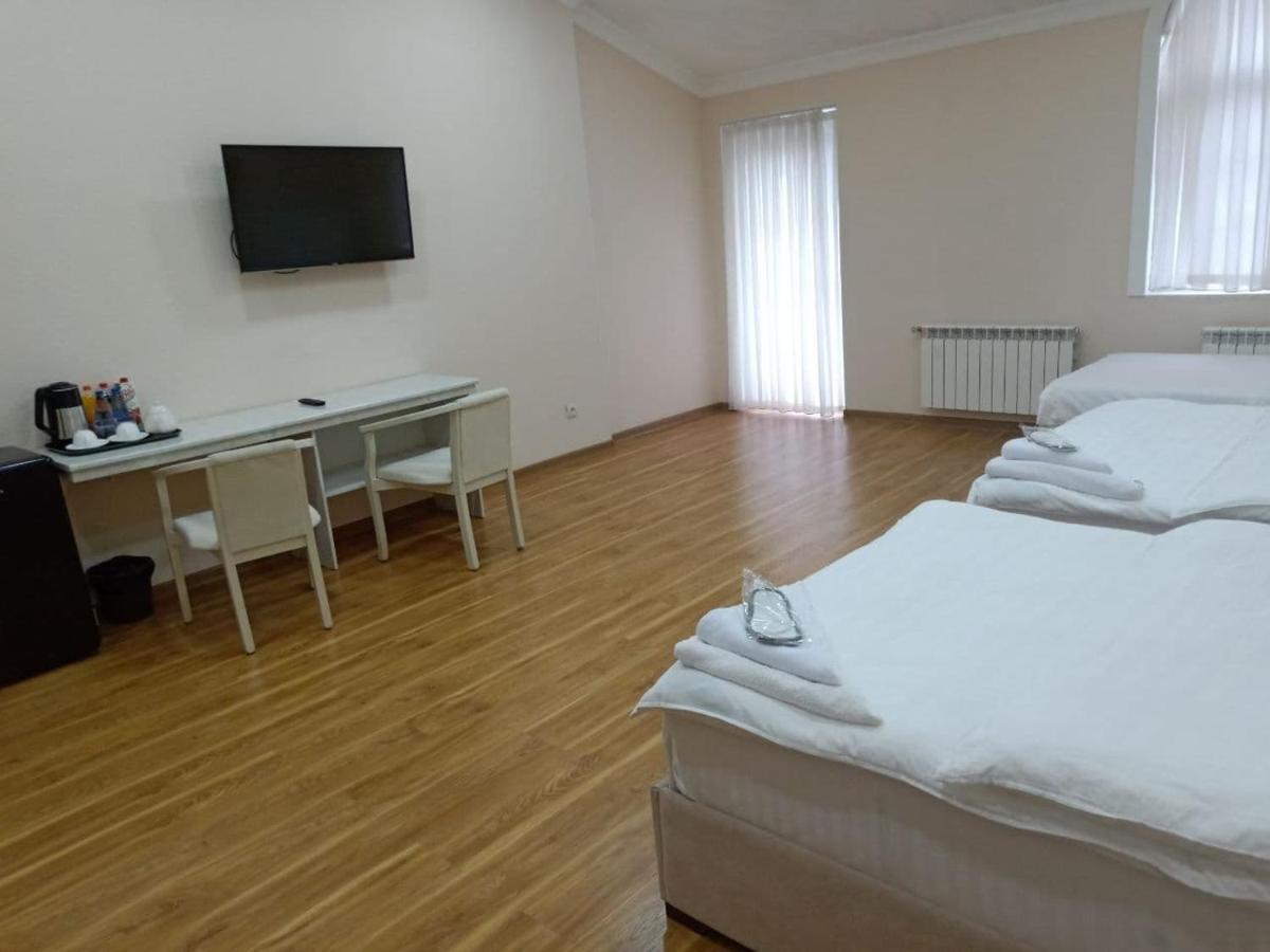 Queens 2 Hotel Taszkent Zewnętrze zdjęcie